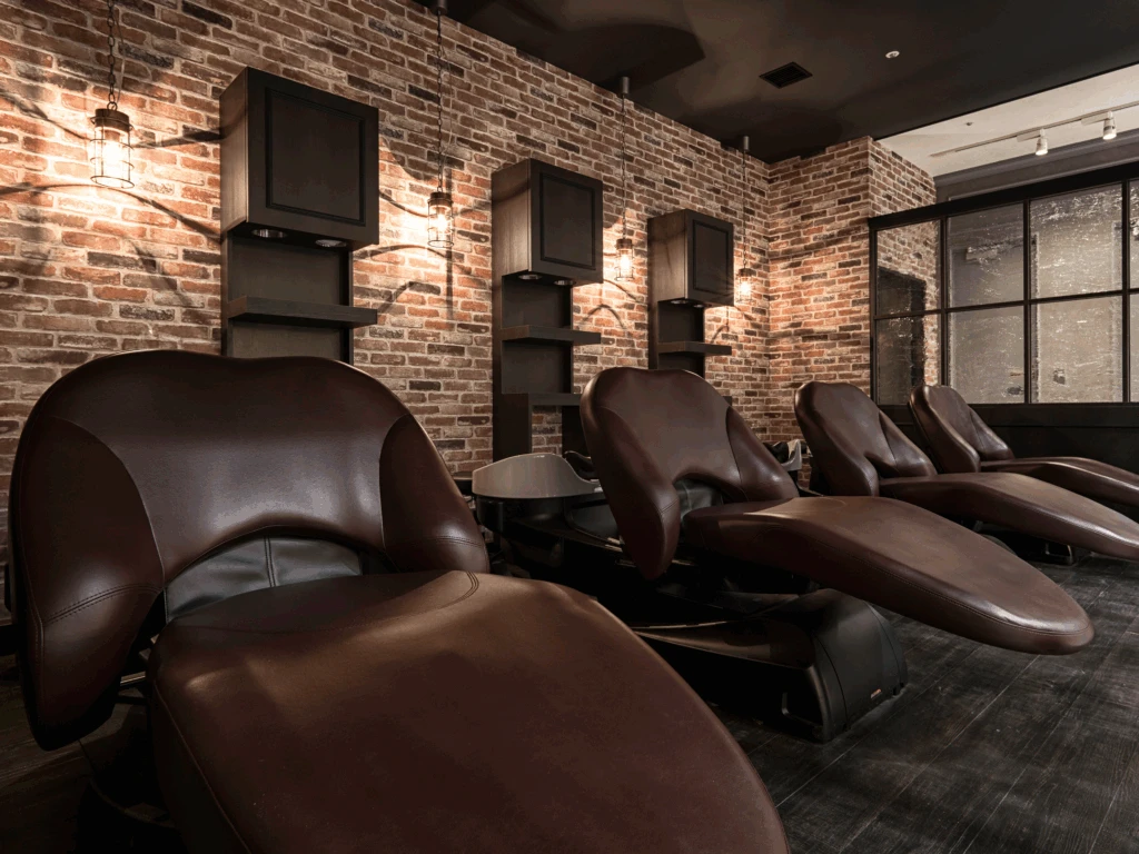 癒しのシャンプーブースで夢心地の極上タイム