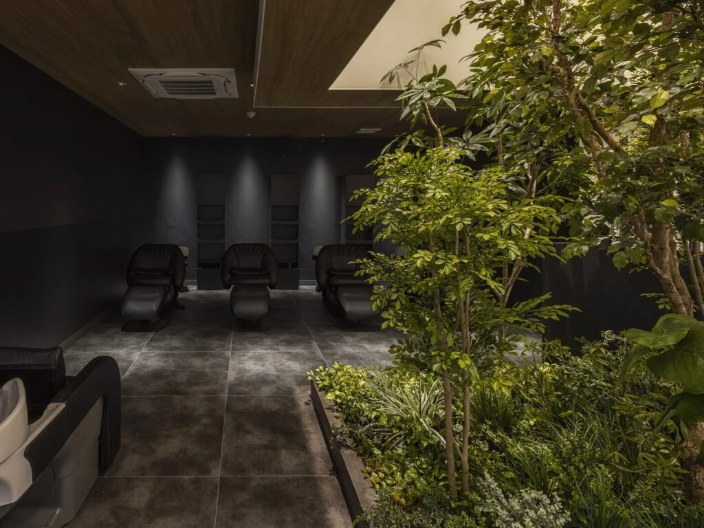 癒しのシャンプーブースで夢心地の極上タイム