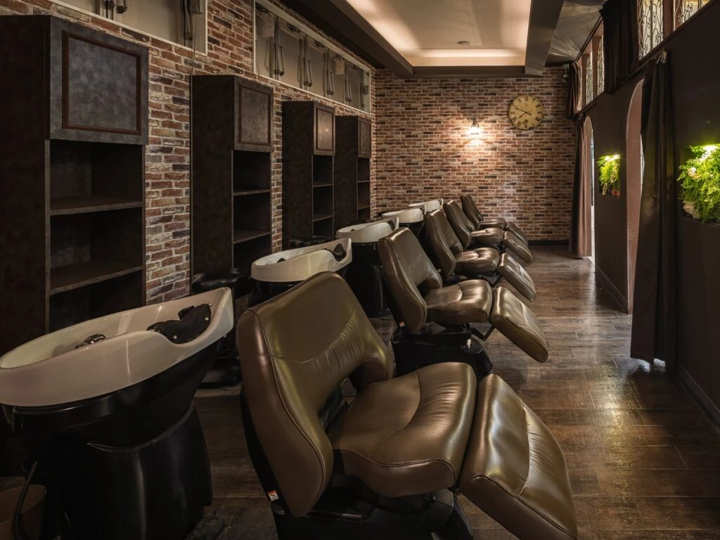 癒しのシャンプーブースで夢心地の極上タイム