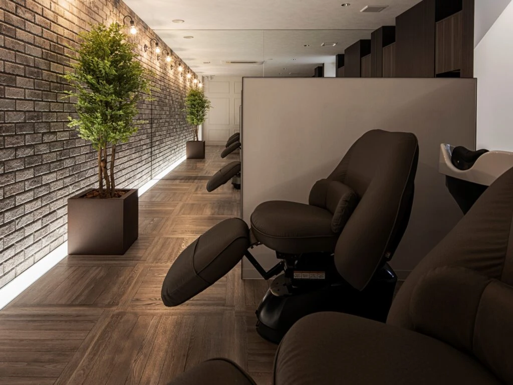 癒しのシャンプーブースで夢心地の極上タイム