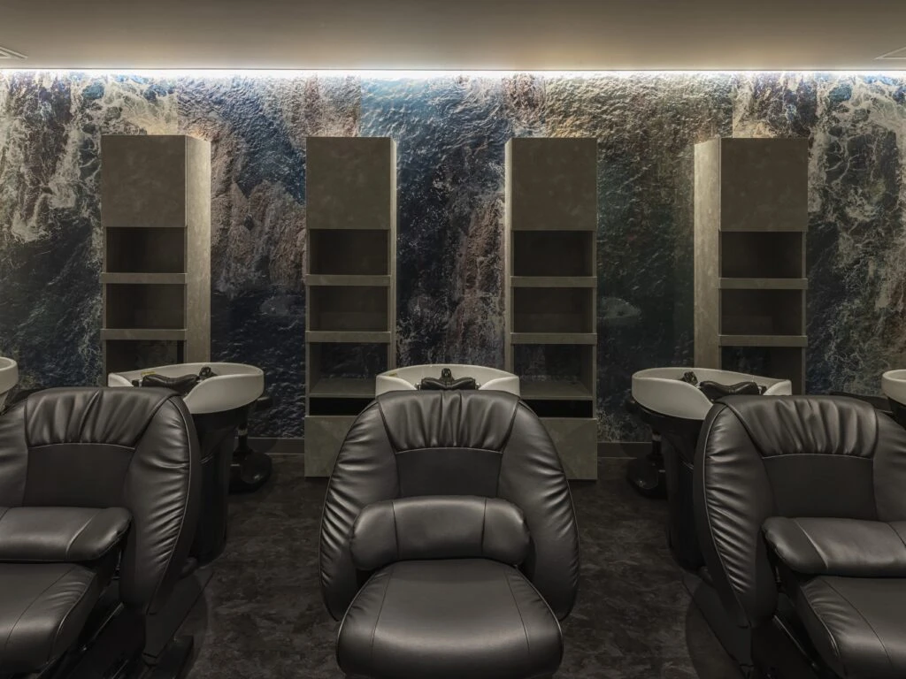 癒しのシャンプーブースで夢心地の極上タイム