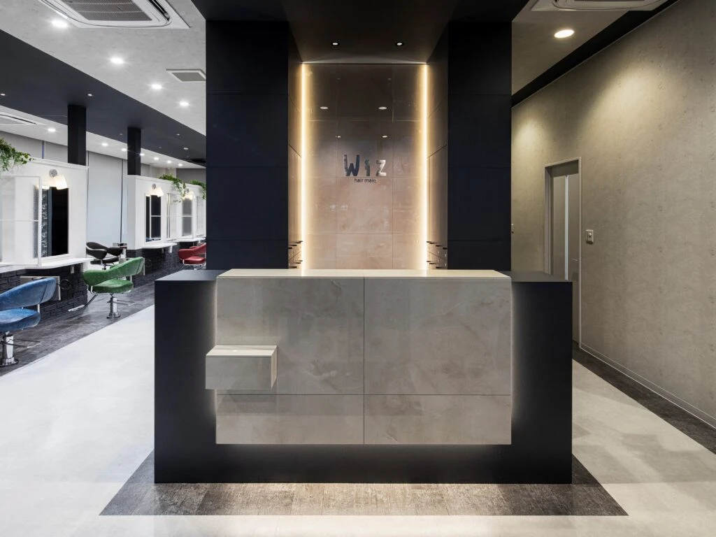 洗練された癒し空間｜無料駐車場16台完備