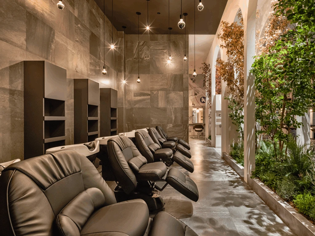 癒しのシャンプーブースで夢心地の極上タイム