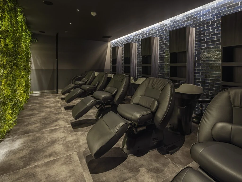 癒しのシャンプーブースで夢心地の極上タイム