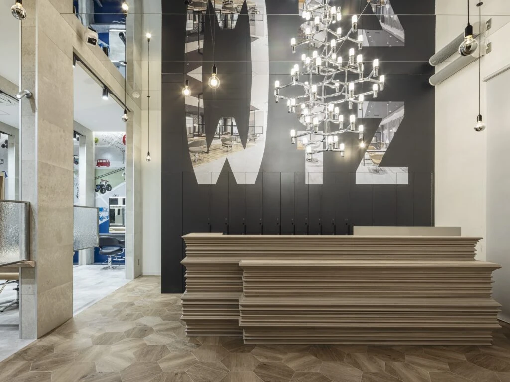 洗練された癒し空間｜無料駐車場30台完備