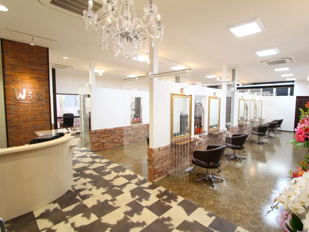 洗練された癒し空間｜無料駐車場17台完備