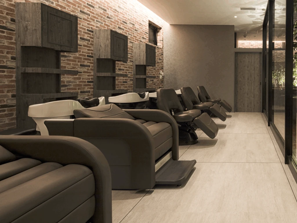 癒しのシャンプーブースで夢心地の極上タイム