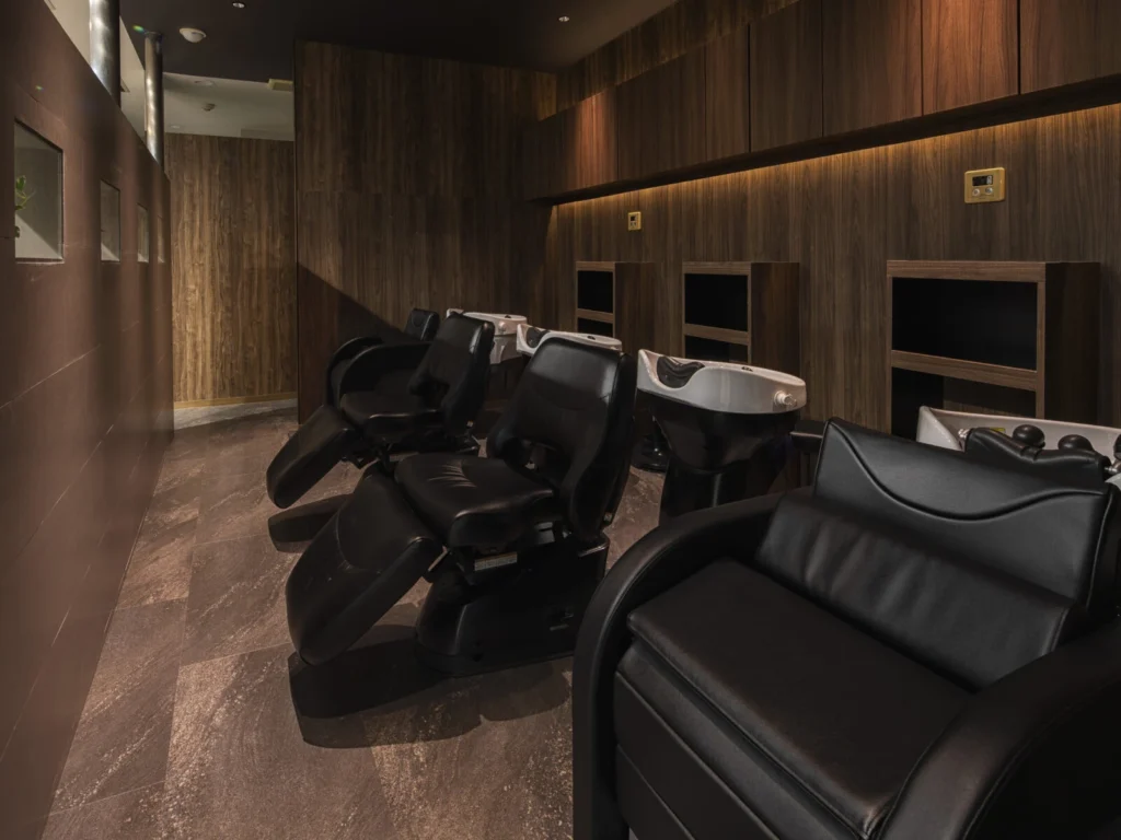 癒しのシャンプーブースで夢心地の極上タイム