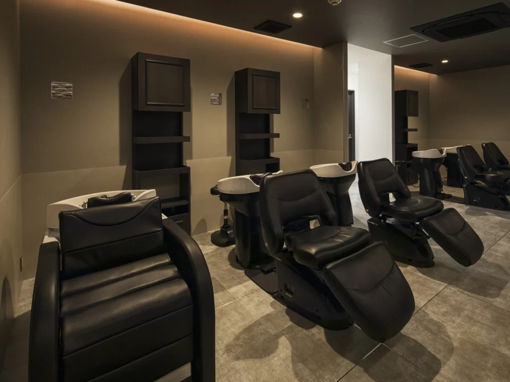 癒しのシャンプーブースで夢心地の極上タイム