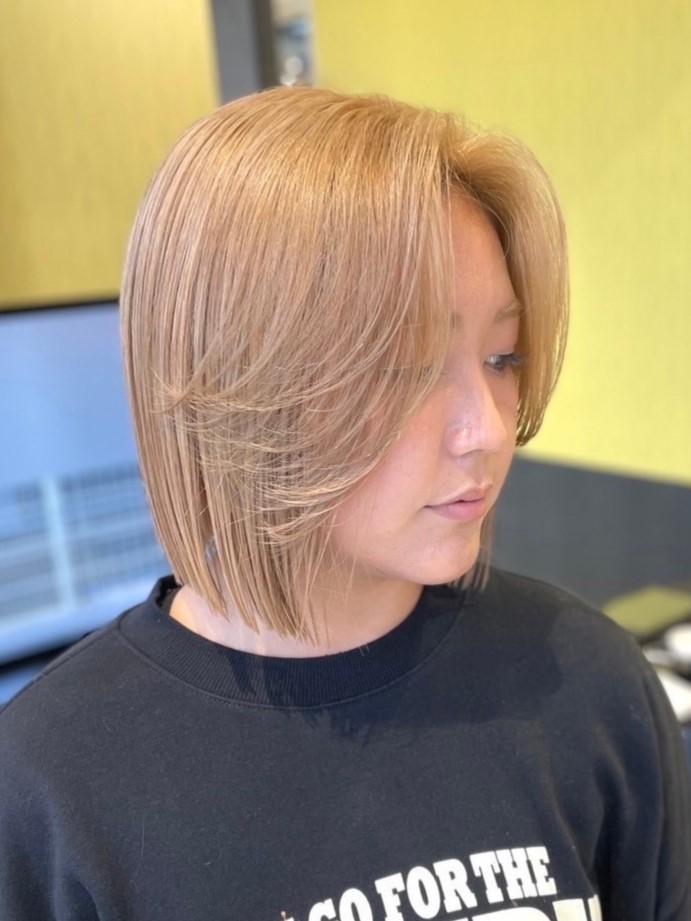 今ボブが熱い! 【韓国風ボブ×顔周りレイヤー】ハイトーン韓国ボブ