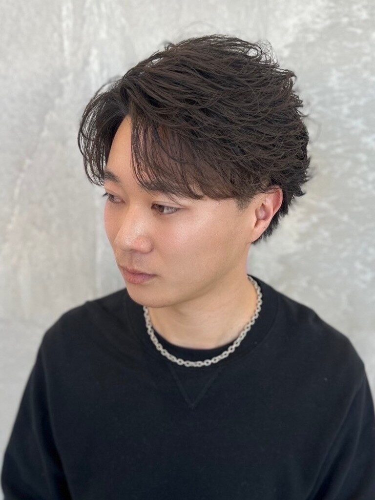 千葉県の美容室Wiz ショートにフェザーパーマで立体感アップ♪