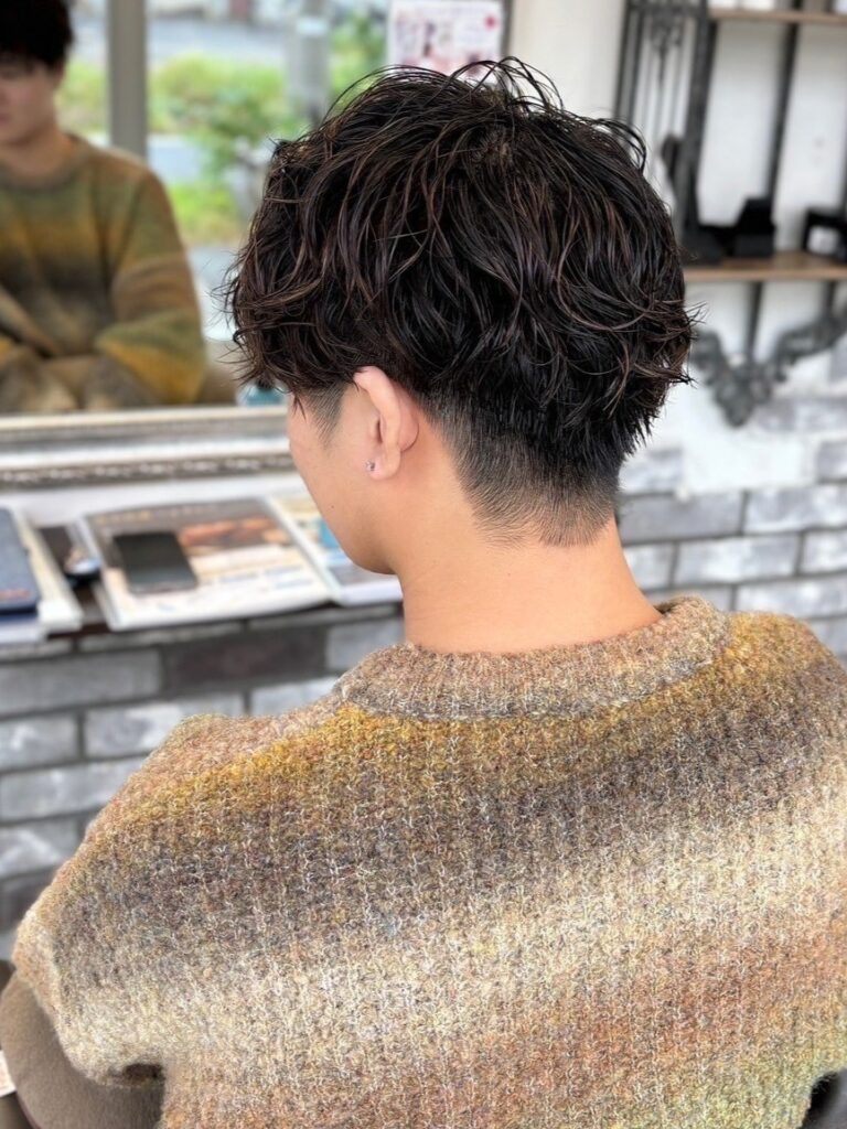 美容室Wiz シャドウパーマの魅力と最新スタイル集 スタイリング