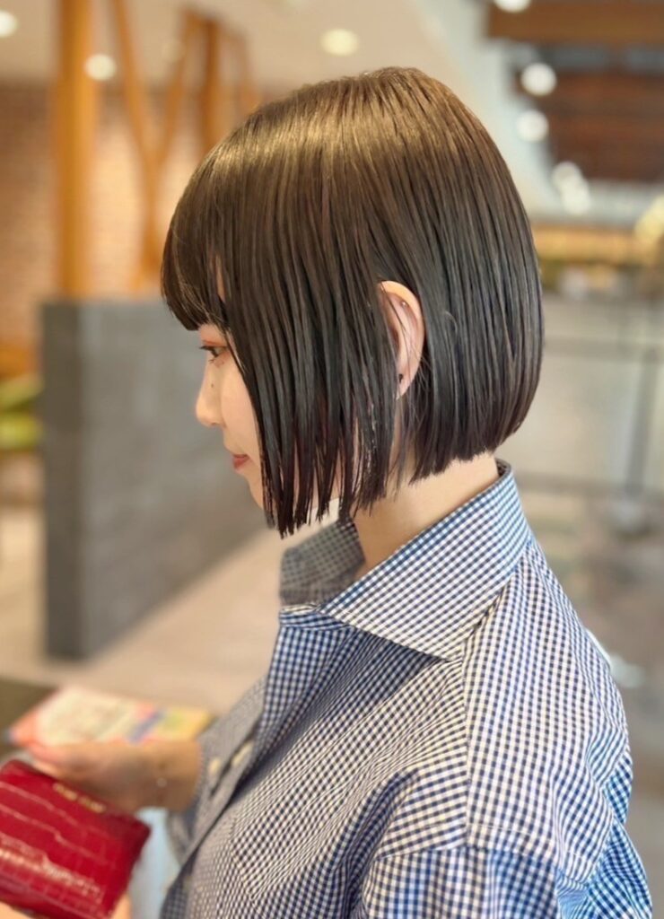 美容室Wiz 黒髪×顎ラインタッセルボブ
