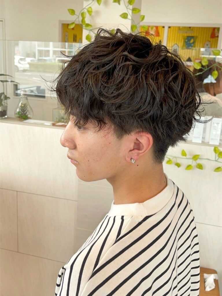 美容室Wiz シャドウパーマの魅力と最新スタイル集