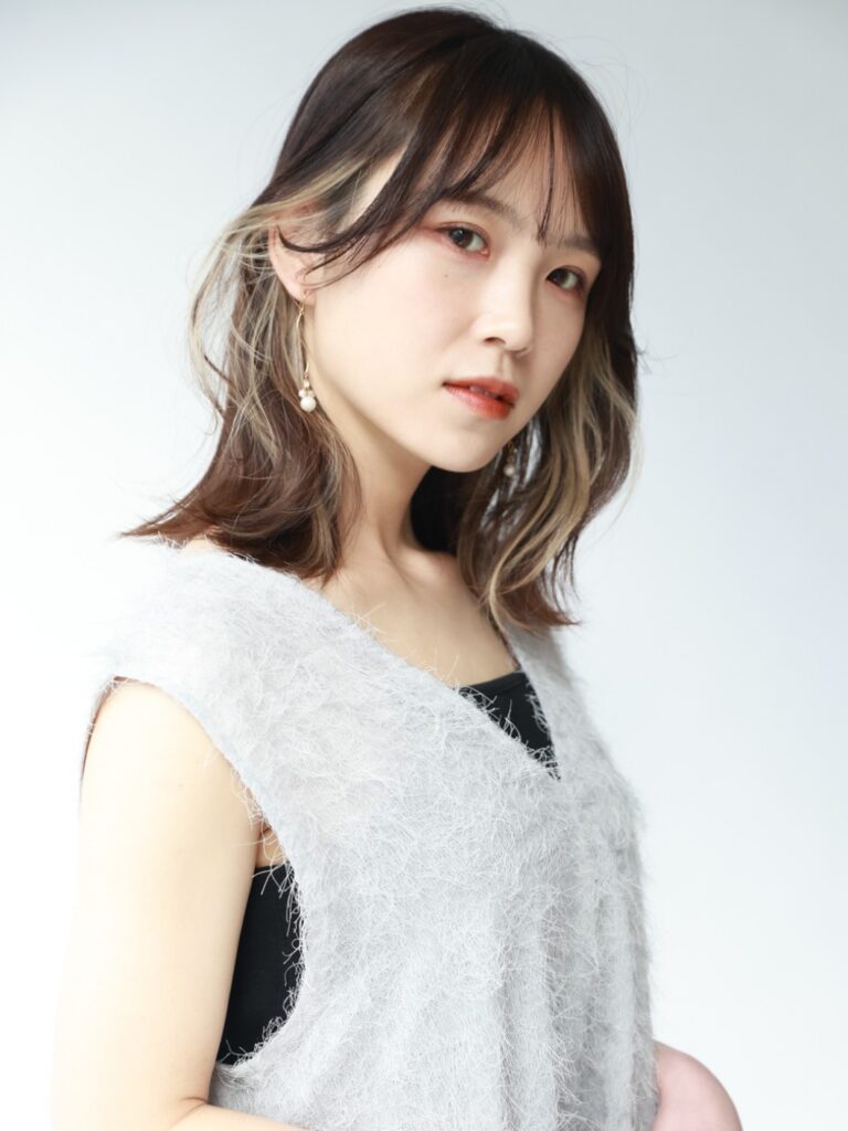 大人可愛い代表！【ミディアムレイヤー】くびれ・ウルフ・ボブ・韓国風・40代～60代に似合うスタイルまで徹底解説！