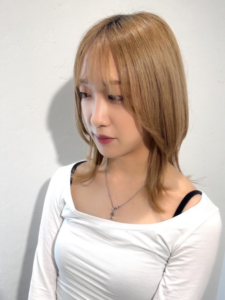 千葉 美容室Wiz【2025年最新】ウルフカット完全ガイド｜長さ別・カラー・スタイリングも！　ミディアムウルフ