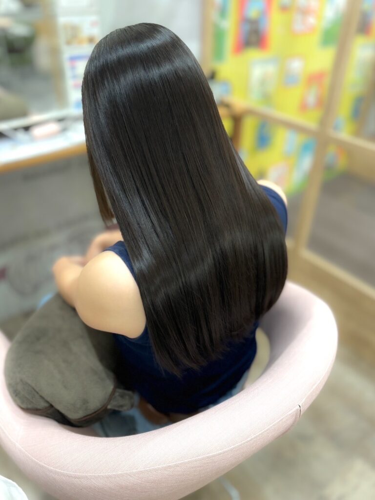 千葉 美容室Wiz 今人気の【縮毛矯正メニュー】総まとめ　長さ別トレンドスタイル 〈黒髪ロング〉