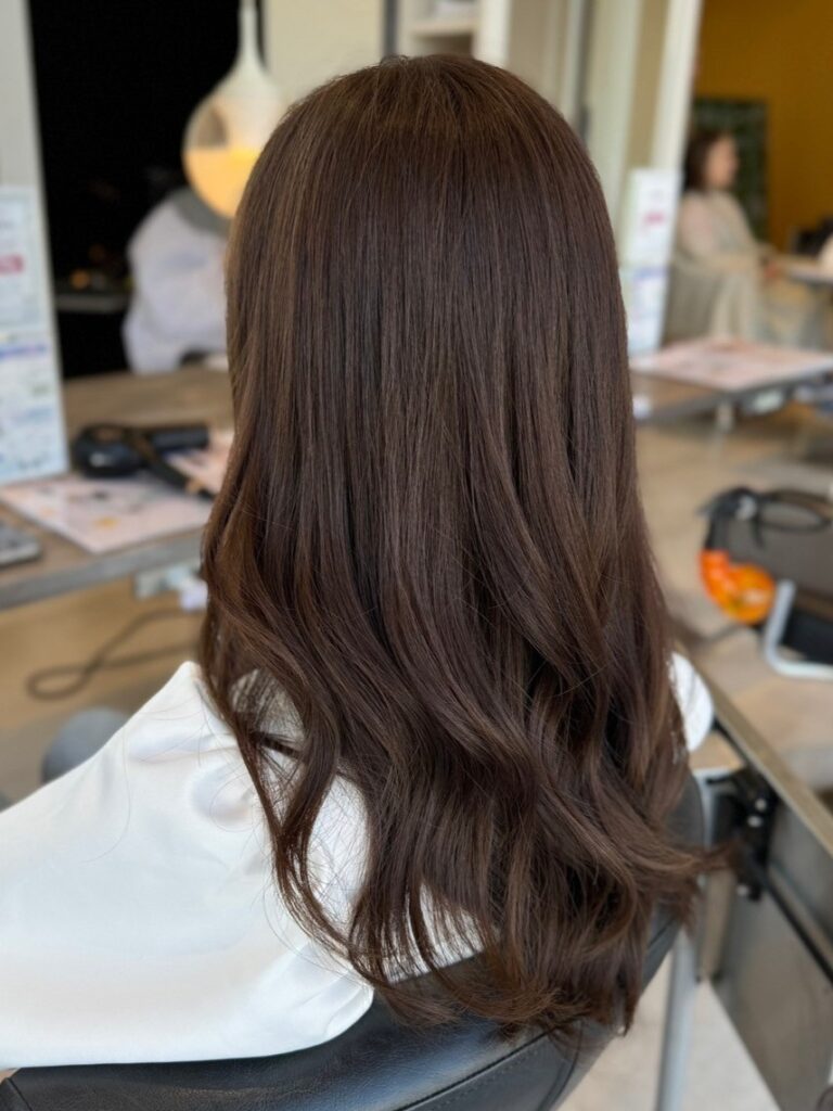 2025年版 透明感ベージュカラー完全ガイド!最旬の髪色&選び方まとめ ダークベージュ