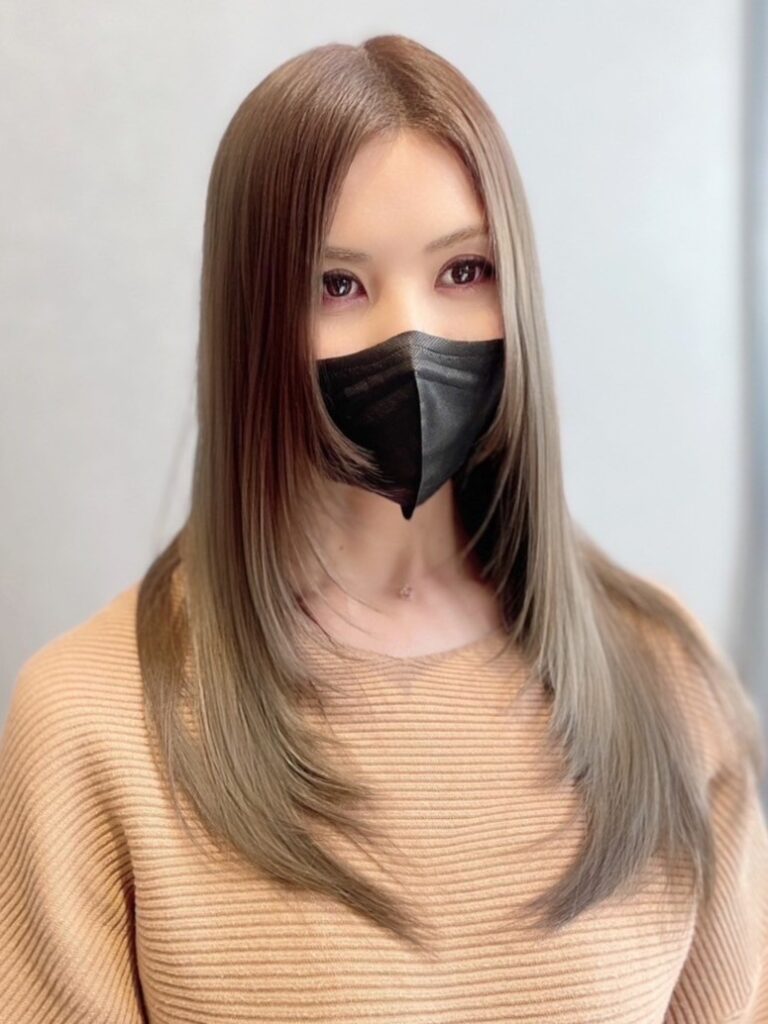 2025年版 透明感ベージュカラー完全ガイド!最旬の髪色&選び方まとめ シアーベージュ×レイヤーカット