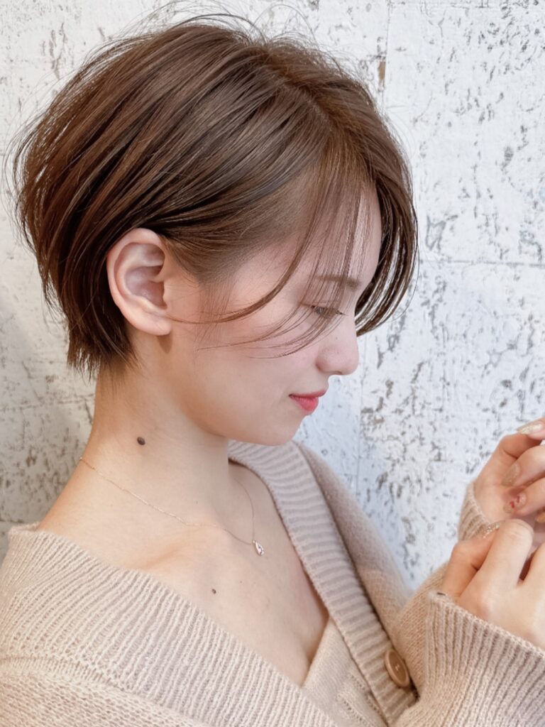 くびれショートで叶える小顔・若見えヘア｜最旬スタイル×似合わせ術まとめ