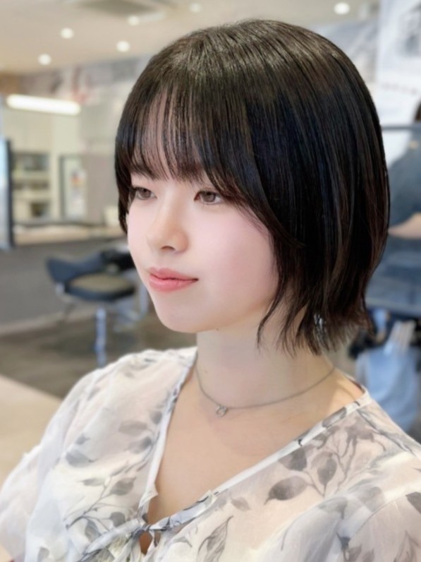 くびれショートで叶える小顔・若見えヘア｜最旬スタイル×似合わせ術まとめ/韓国女優風くびれショート