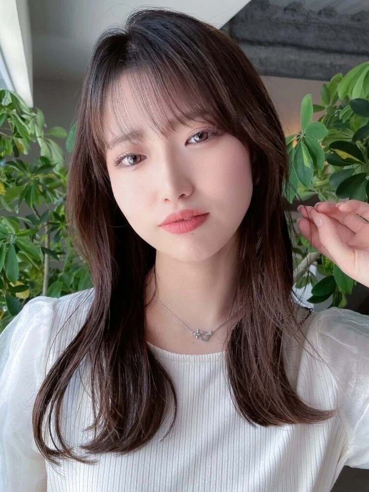 シースルーバング徹底ガイド｜長さ別・顔型別・芸能人スタイルも紹介！