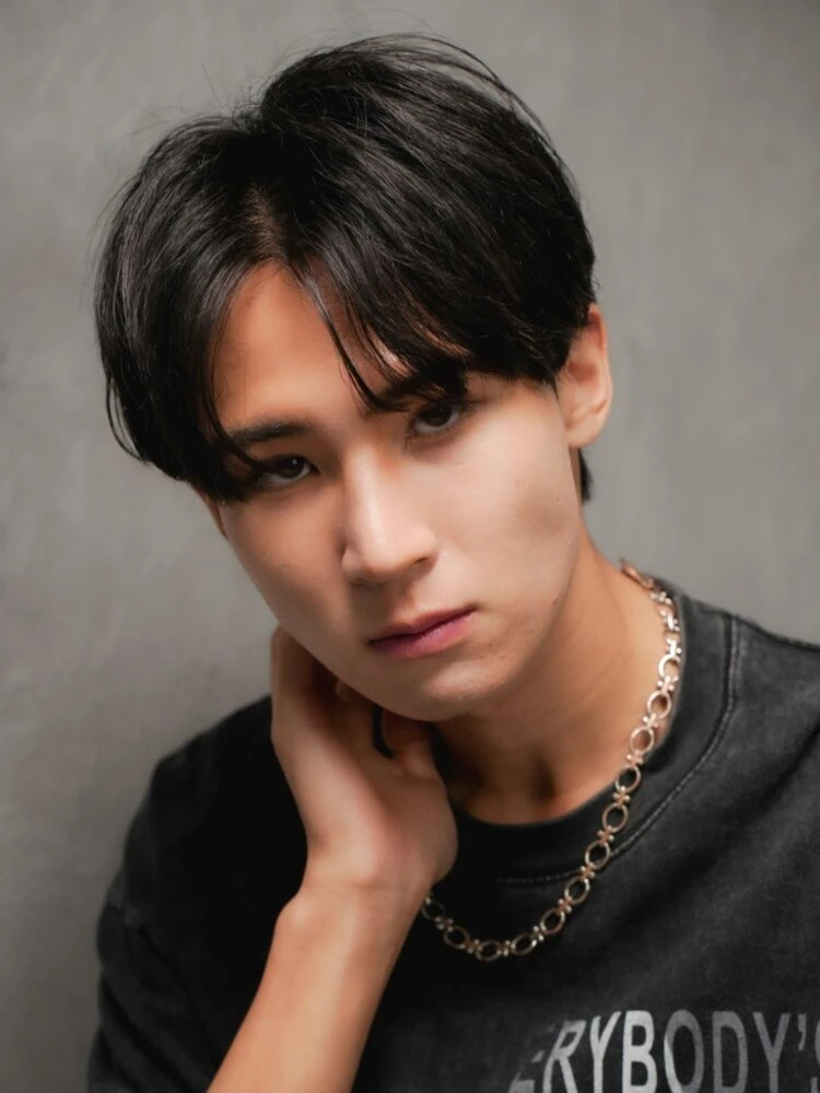 今旬！【ラウンドマッシュ】魅力＆人気スタイル＆セット術まで完全解説！センターパート×ラウンドマッシュ