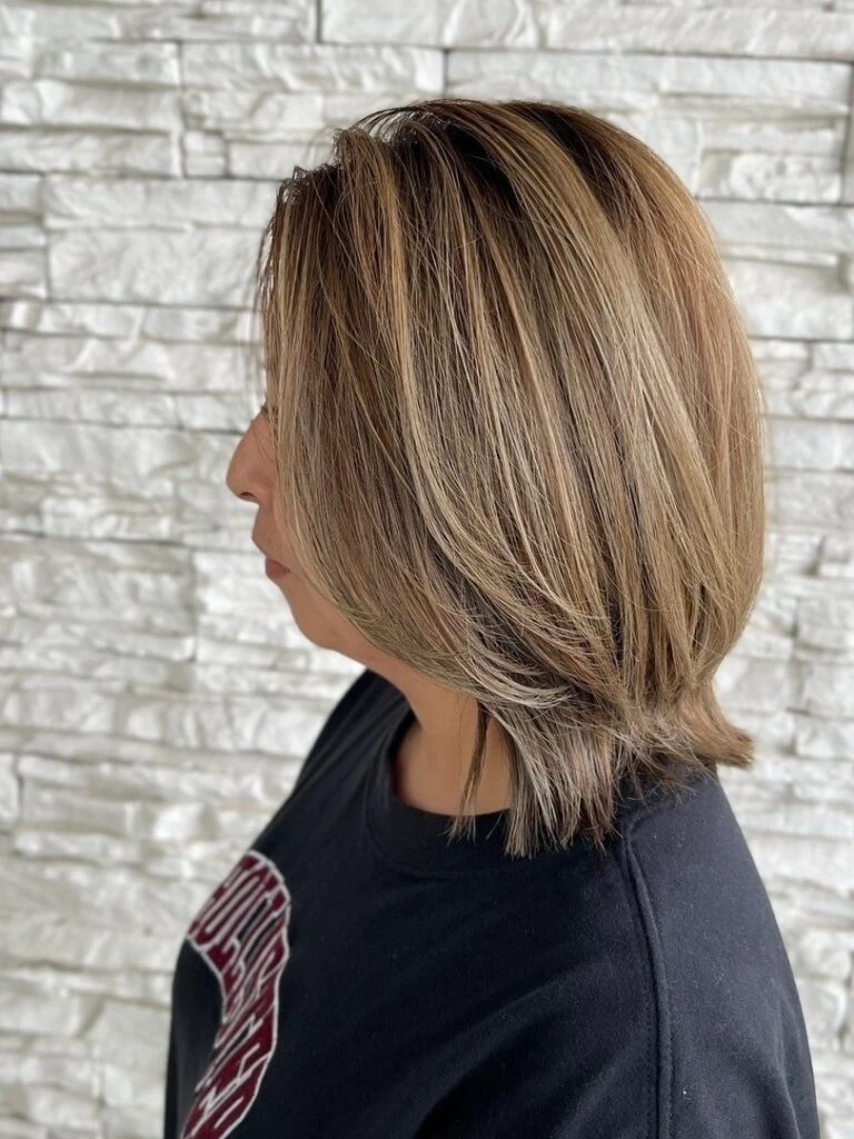 大人可愛い代表！【ミディアムレイヤー】くびれ・ウルフ・ボブ・韓国風・40代～60代に似合うスタイルまで徹底解説！