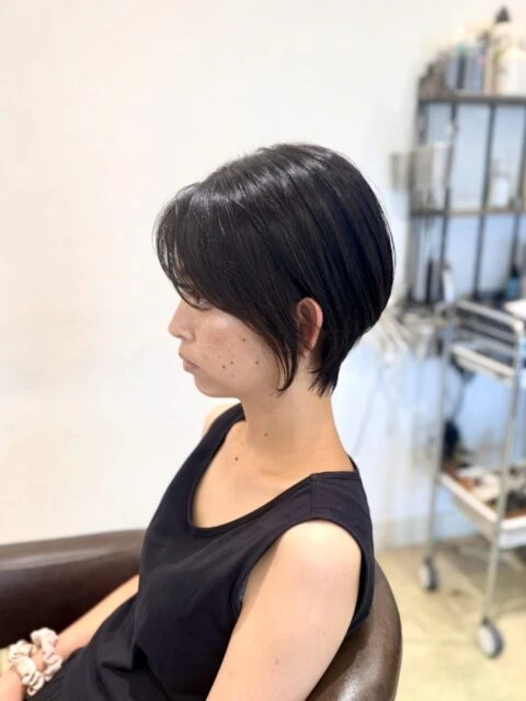 イメチェンカットで大人ショート◎くびれショートで小顔見え！