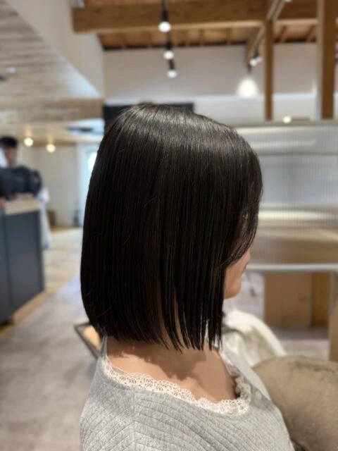 ワンレンボブヘアー