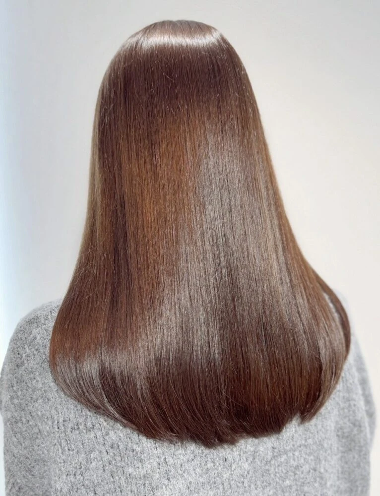 【2025年最旬秋カラー】芸能人も注目のブラウンカラーが本命！バリエーションを徹底解説｜ココアブラウン