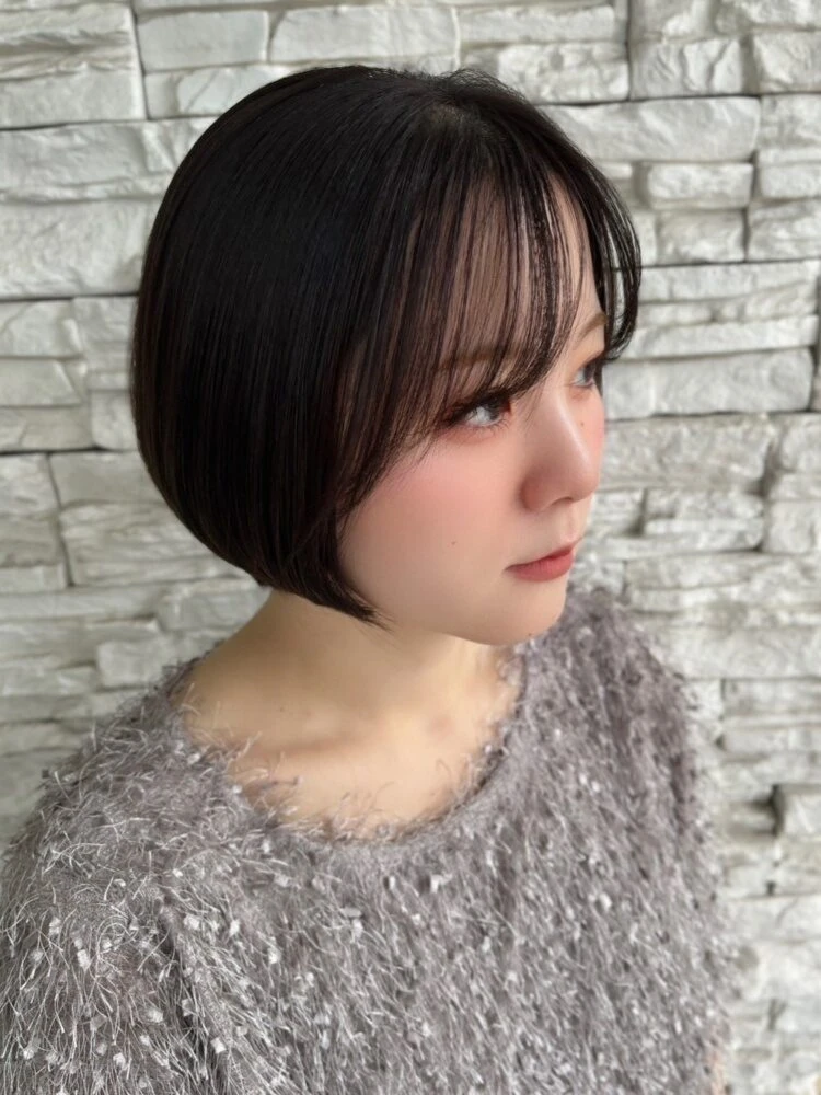 シースルーバング徹底ガイド｜長さ別・顔型別・芸能人スタイルも紹介！シースルー×ショート