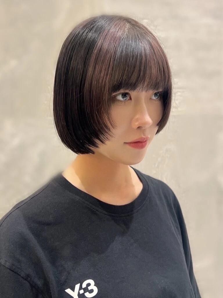 【2025最新】フェイスフレーミング完全ガイド|似合う人・人気カラー・長さ別スタイル・メンズまで徹底解説 ラベンダーグレージュ× ハンサムショート