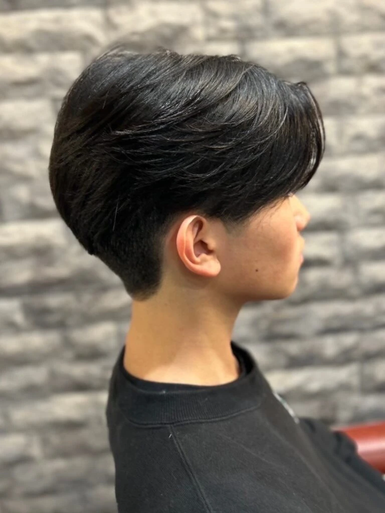 大人気！フェザーショート完全ガイド｜短め・長め・センターパート…魅力を徹底解説