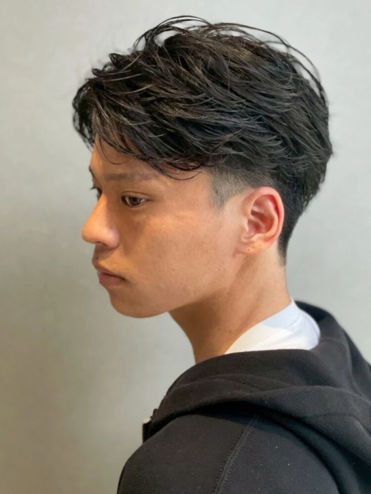 大人気！フェザーショート完全ガイド｜短め・長め・センターパート…魅力を徹底解説