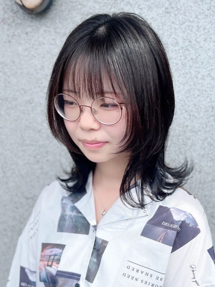 大人可愛い代表！【ミディアムレイヤー】くびれ・ウルフ・ボブ・韓国風・40代～60代に似合うスタイルまで徹底解説！