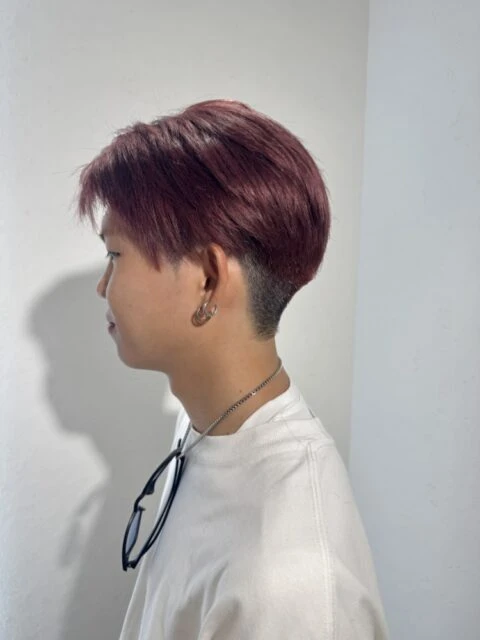 ワインレッド×イルミナカラー◎大人の艶髪ショートスタイル