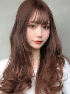 【2025年冬】ロングレイヤー特集｜ストレート・巻き髪・ウルフ・前髪なし/ありまで 似合う万能スタイル解説　ロングレイヤー×パーマ