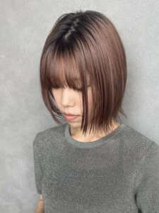 2025–2026年冬｜最新ヘアカラー10選！透明感と深みが引き立つ人気ヘアカラー特集　モカブラウン