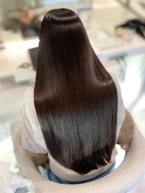 艶髪ストレート×縮毛矯正×髪質改善で叶う乾かすだけの美髪