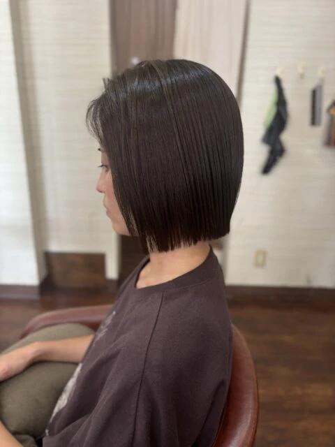 タッセルボブ ぱつんとボブ ショコラカラーで叶う艶とスッキリ感