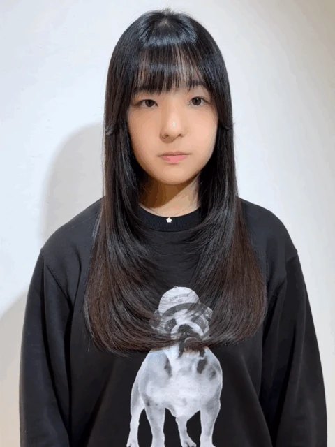 フェイスレイヤーで小顔＆華やか見え