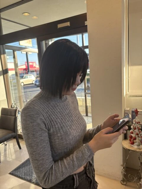 あごボブ パツンボブで軽さと艶感UP！多毛でもまとまる美シルエット