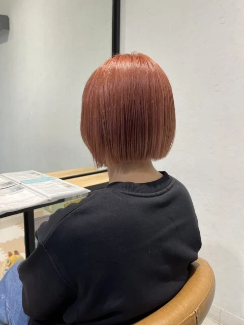 ブリーチカラーで作る◎オレンジブラウンカラーの温かみボブスタイル