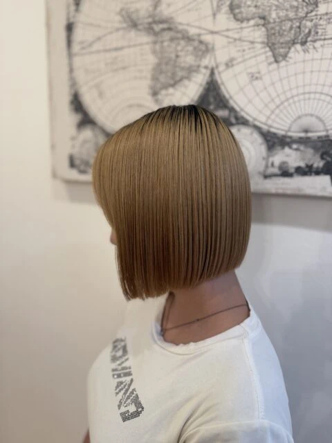 タッセルボブ×ミニボブで小顔効果も◎すっきり楽ちんスタイル