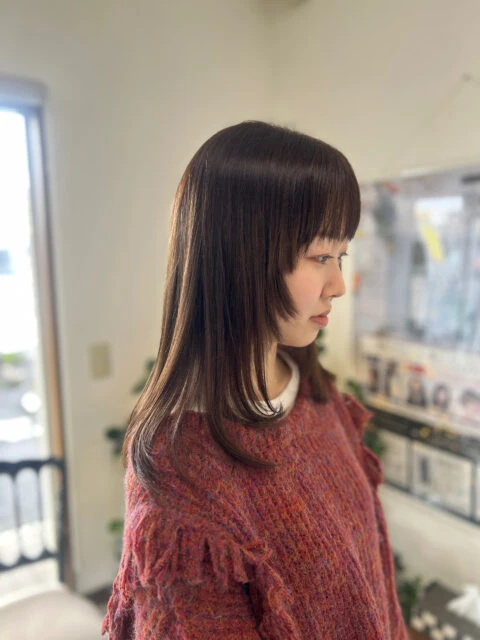 フェイスレイヤー×ココアブラウンで叶える暗すぎない艶髪ボブ