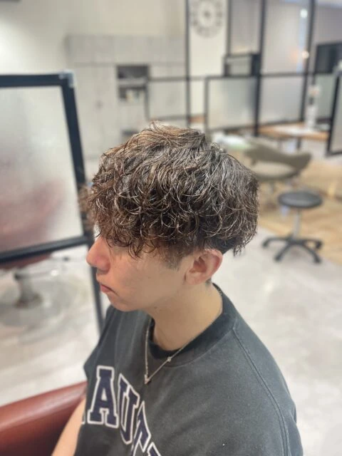 無造作シャドウパーマで簡単スタイリング