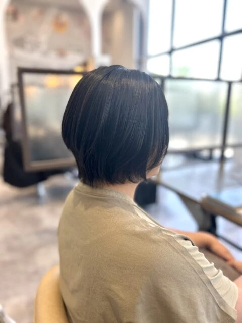 トリートメントストレートで作る大人ショート◎地毛風にまとまる美髪
