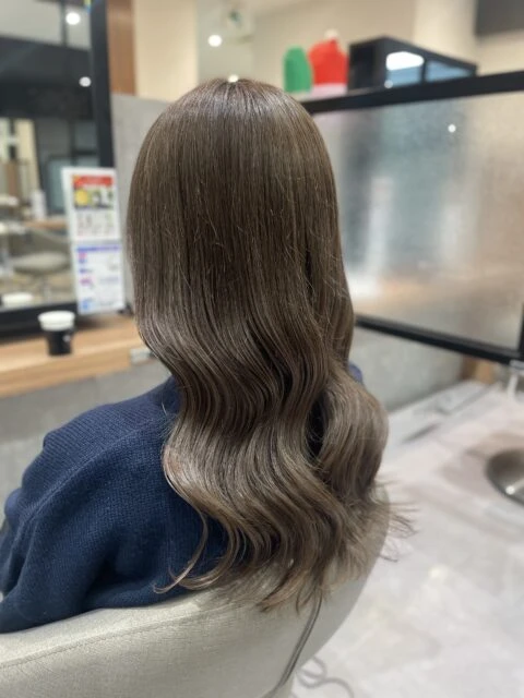 グレージュカラー×透明感