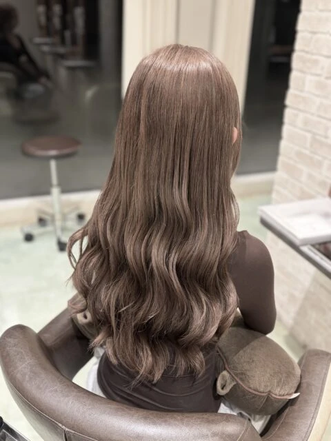 チャコールブラウン 黒染め履歴あり ダブルカラーで赤味を抑えた透明感